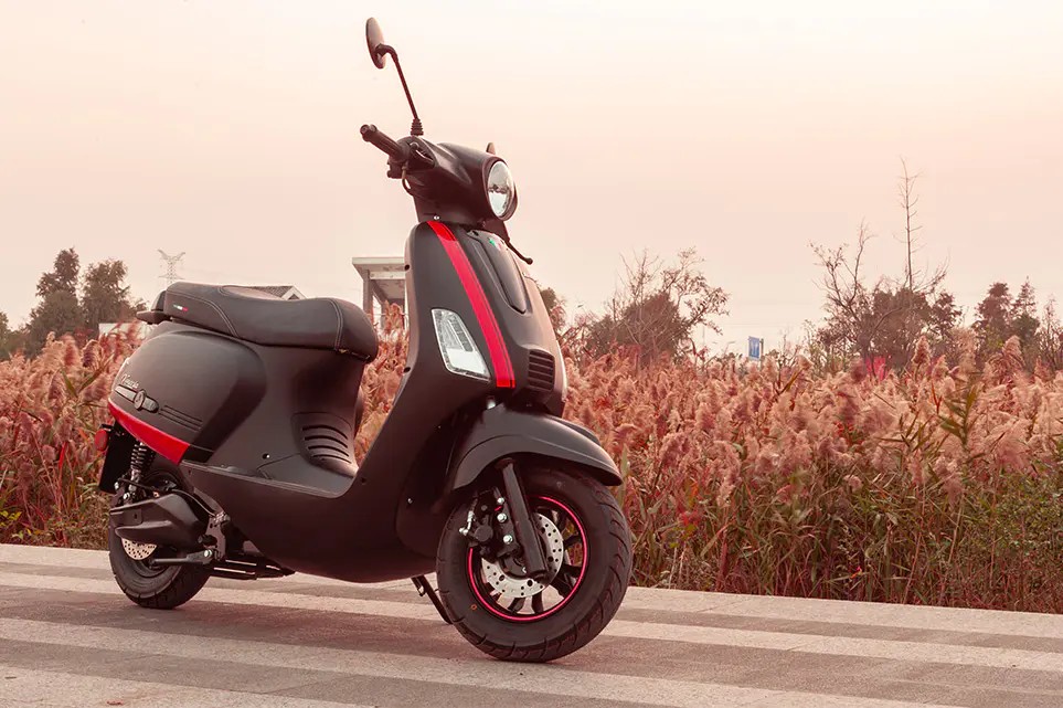 Juneng Motorcycle Technology Co., Ltd. se estableció en febrero de 2004 y comenzó la producción de m